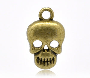 17 x 10mm Antique bronze skull charm